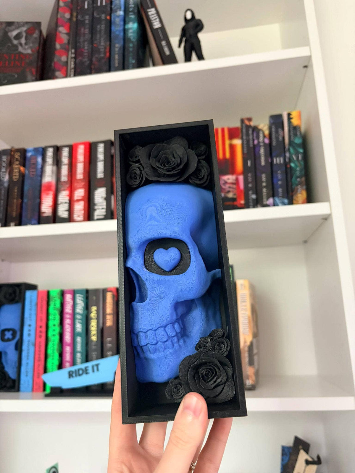 Dark Romance Skull Book Nook Gothic Bookend Decor