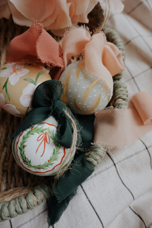 Christmas Bauble Painting with Imogen Joyce