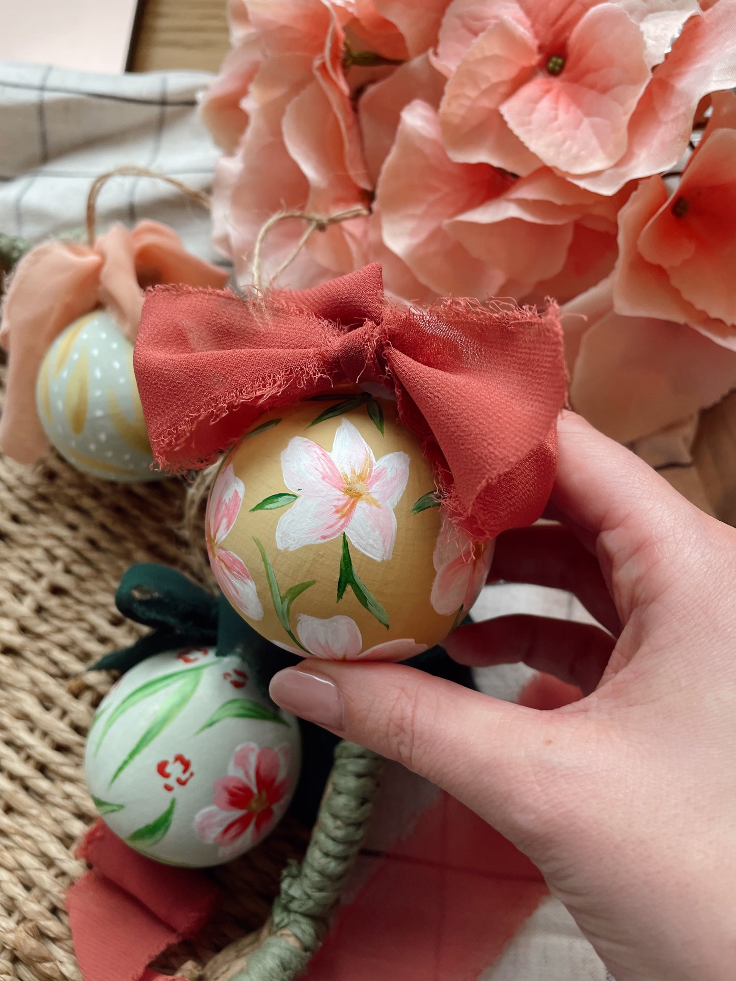 Christmas Bauble Painting with Imogen Joyce